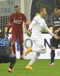  斯帕尔补时失误，到手三分变为一分  