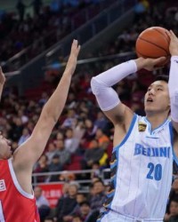  上海男篮外援发威，客场力克北京首钢队