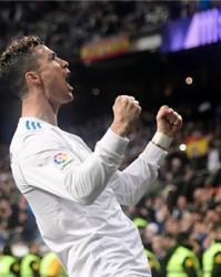  西甲射手榜竞争激烈多名前锋有望打破金靴纪录