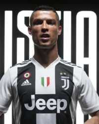  明星选手转会风波，新赛季格局再生变数