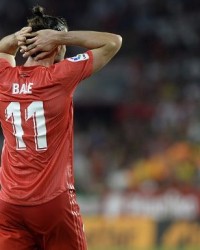  乌拉圭锋霸苏亚雷斯独中三元助球队大胜对手