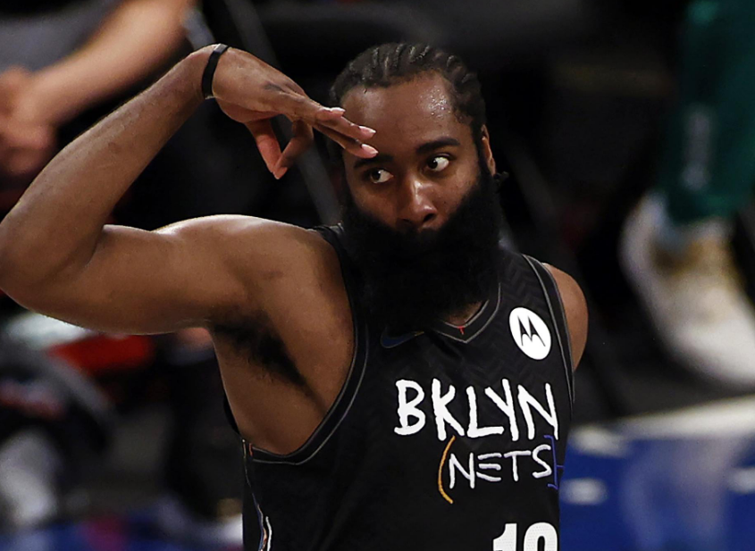  篮球明星慈善赛传递正能量