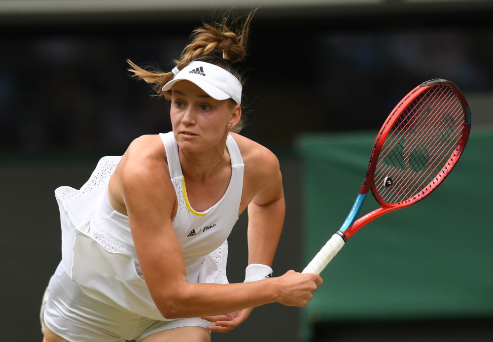  莱巴金娜温网夺冠书写新传奇