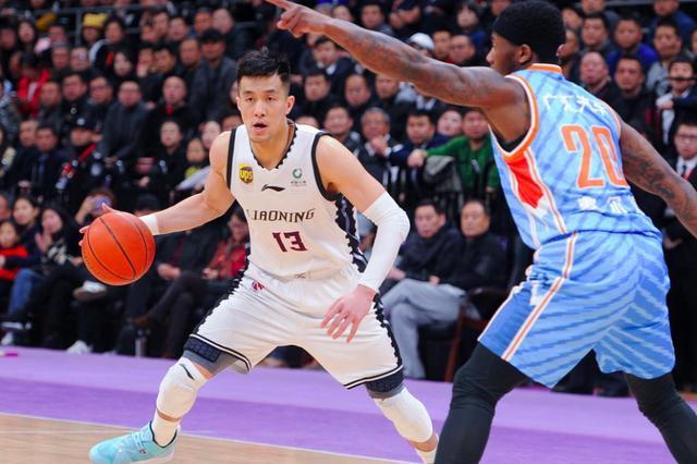  郭艾伦突破上篮绝杀北京首钢震惊全场