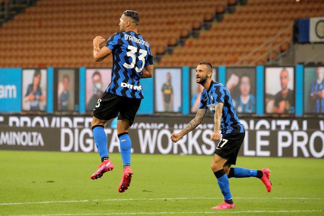  那不勒斯替补建功，客场险胜保留希望  